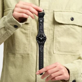 Black Milk van Swatch