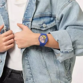 Girl van Roy Lichtenstein, het horloge