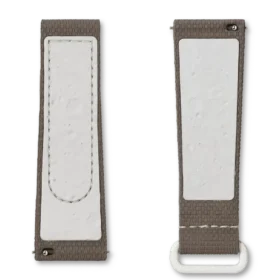 MoonSwatch donkerbruin/zandkleurig rubber