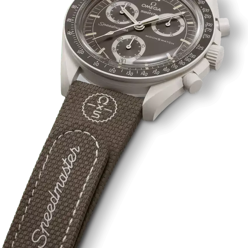 MoonSwatch donkerbruin/zandkleurig rubber